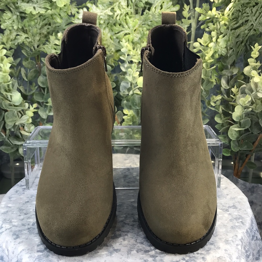 Sonoma Cilantro Olive Faux Suede 5”Tall Round Toe Ankle Zip Boots WMS 6M🌟NIB🌟 - Picture 2 of 10